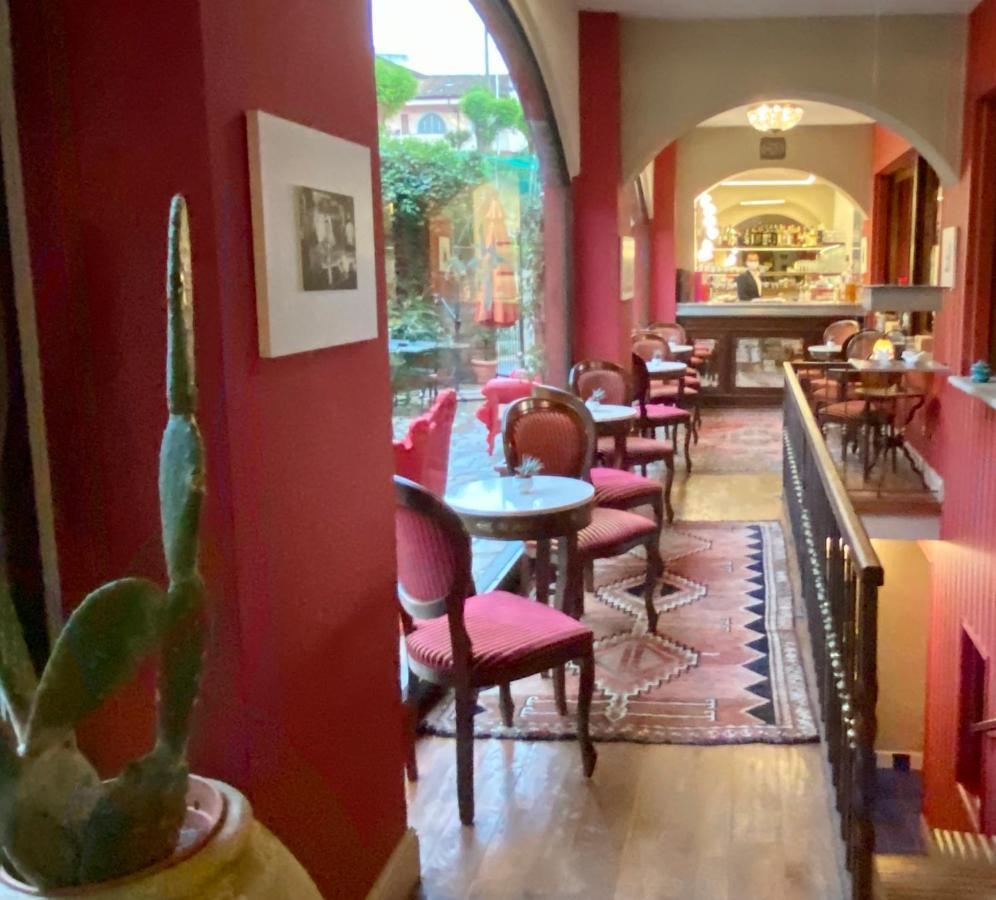 Felicin - Ristorante Albergo "Dimora Storica" Monforte dʼAlba Екстериор снимка